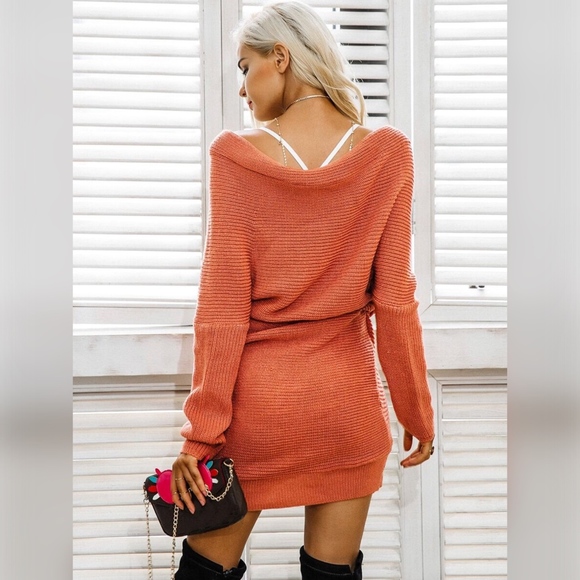 Criss Cross Wrap Tunic Sweater - Picture 5 of 8